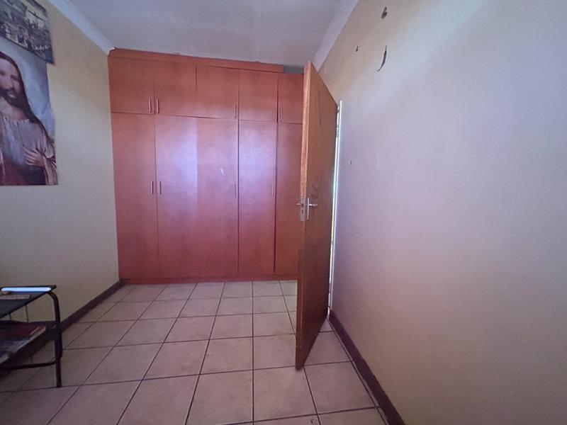 2 Bedroom Property for Sale in Vanderbijlpark CW 1 Gauteng
