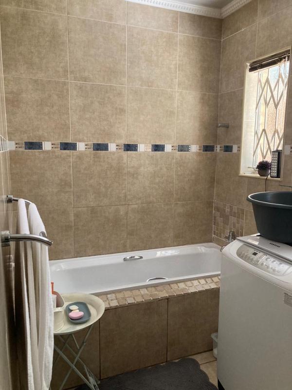 3 Bedroom Property for Sale in Vanderbijlpark Cw 6 Gauteng