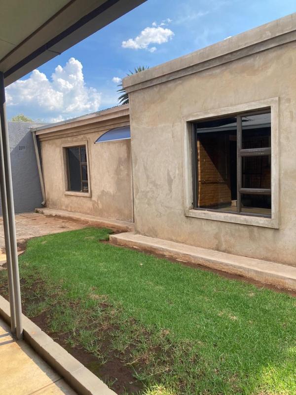 3 Bedroom Property for Sale in Vanderbijlpark Cw 6 Gauteng
