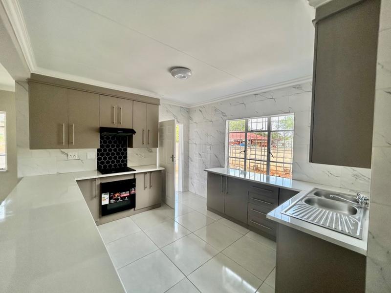 3 Bedroom Property for Sale in Vanderbijlpark Cw 6 Gauteng