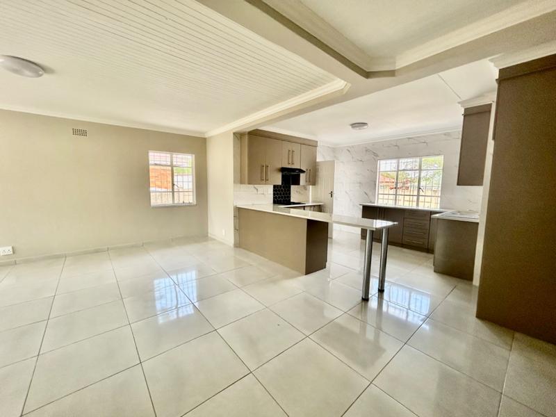3 Bedroom Property for Sale in Vanderbijlpark Cw 6 Gauteng