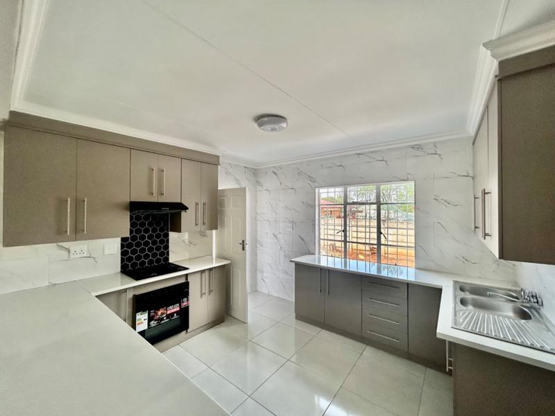 3 Bedroom Property for Sale in Vanderbijlpark Cw 6 Gauteng