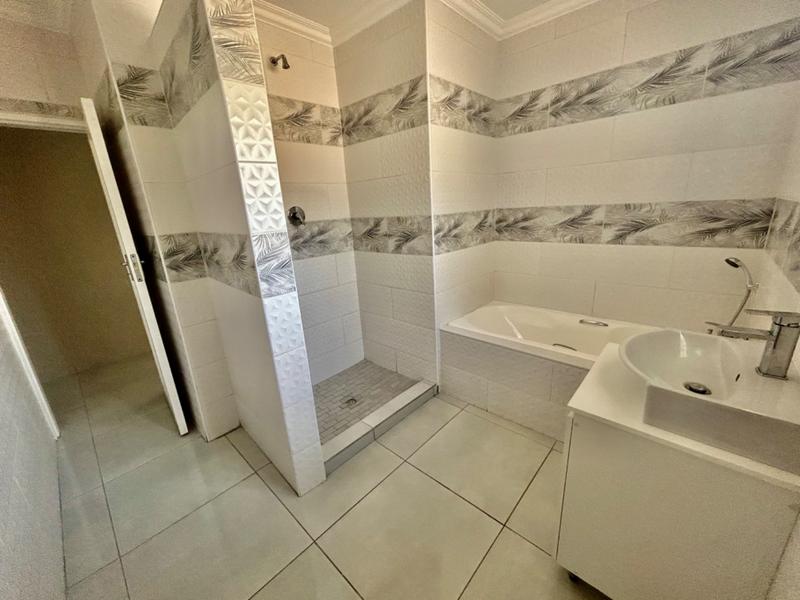 3 Bedroom Property for Sale in Vanderbijlpark Cw 6 Gauteng