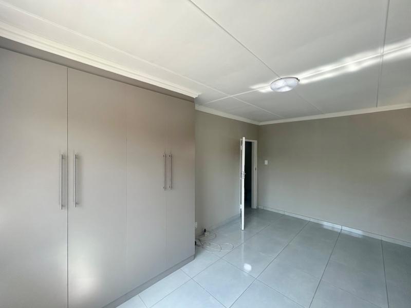 3 Bedroom Property for Sale in Vanderbijlpark Cw 6 Gauteng