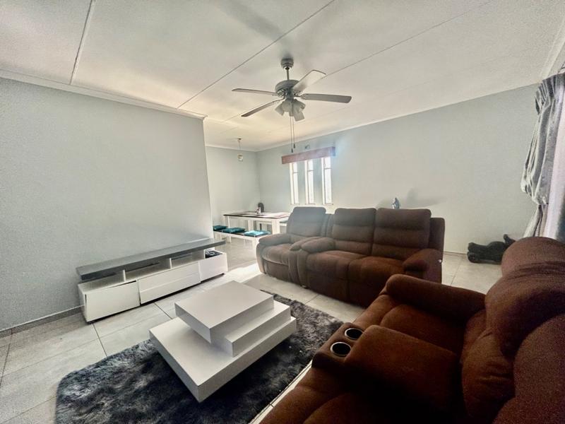 3 Bedroom Property for Sale in Vanderbijlpark Cw 6 Gauteng