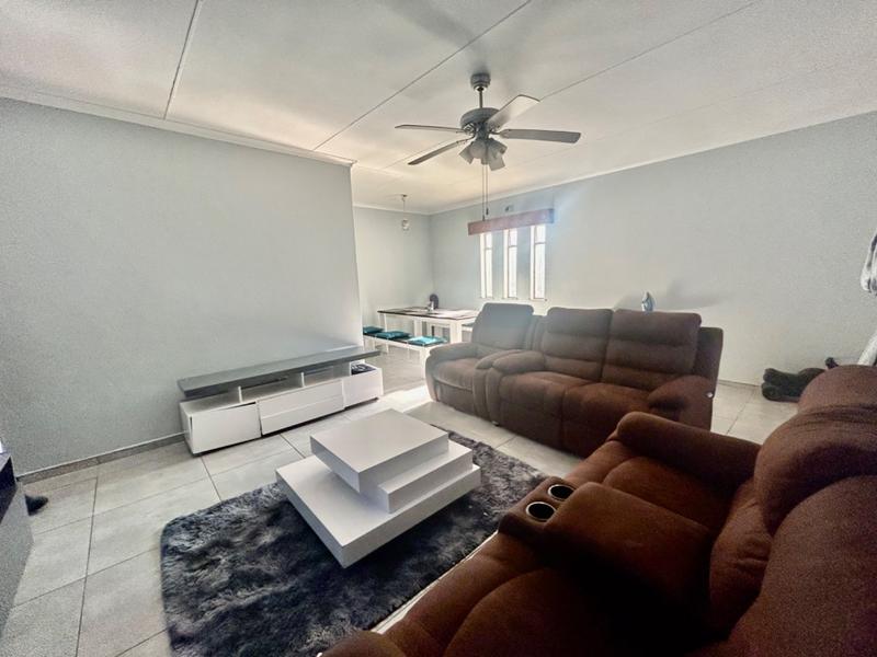 3 Bedroom Property for Sale in Vanderbijlpark Cw 6 Gauteng