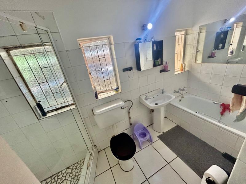 3 Bedroom Property for Sale in Vanderbijlpark Cw 6 Gauteng