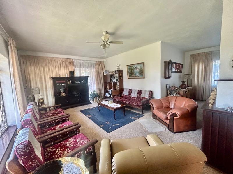 4 Bedroom Property for Sale in Vanderbijlpark SW 1 Gauteng