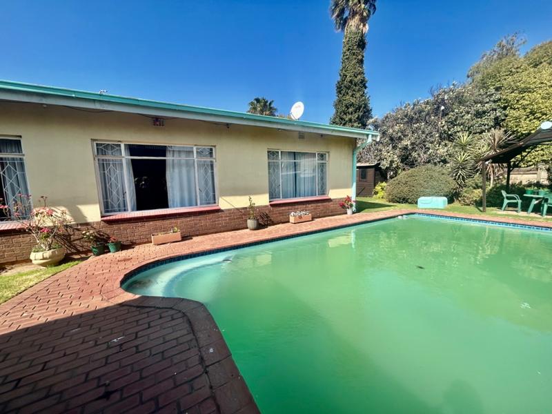 4 Bedroom Property for Sale in Vanderbijlpark SW 1 Gauteng