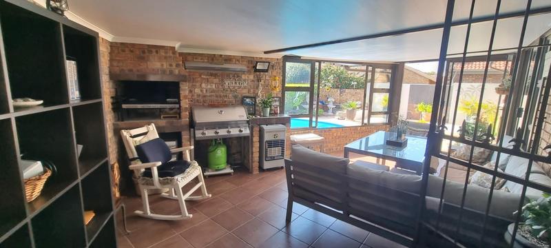 4 Bedroom Property for Sale in Wierdaglen Estate Gauteng