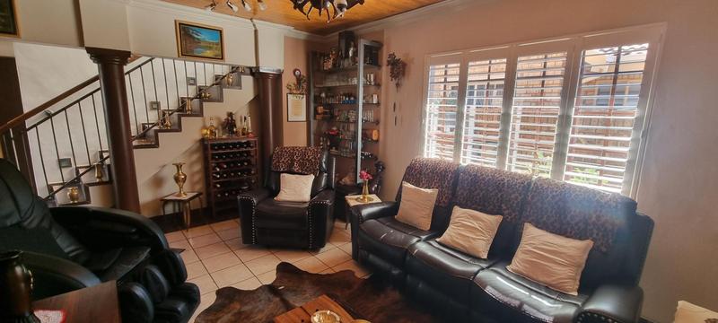 4 Bedroom Property for Sale in Wierdaglen Estate Gauteng