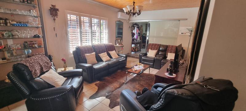 4 Bedroom Property for Sale in Wierdaglen Estate Gauteng