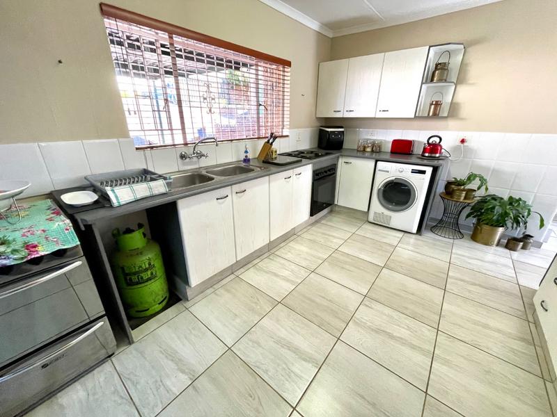 3 Bedroom Property for Sale in Noordheuwel Gauteng