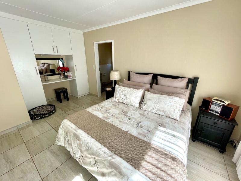 3 Bedroom Property for Sale in Noordheuwel Gauteng