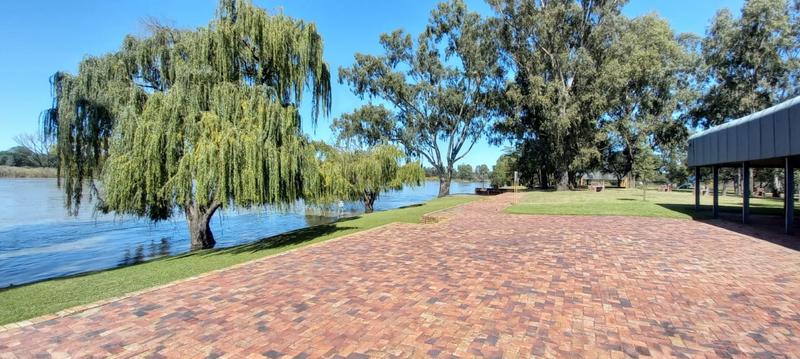 3 Bedroom Property for Sale in Riverspray Lifestyle Estate Gauteng