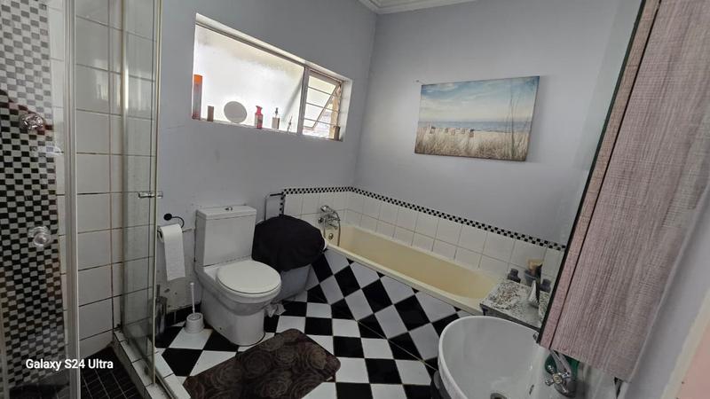 4 Bedroom Property for Sale in Elspark Gauteng