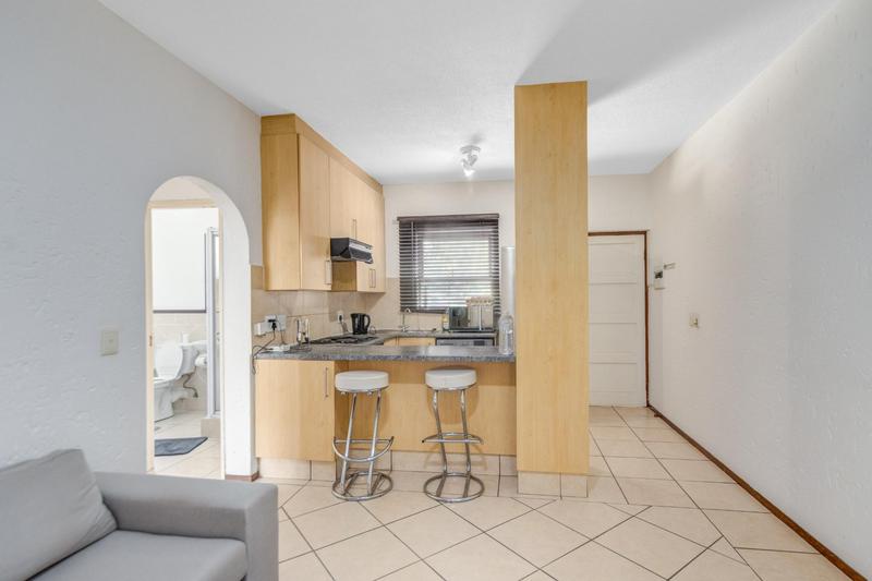1 Bedroom Property for Sale in Lonehill Gauteng