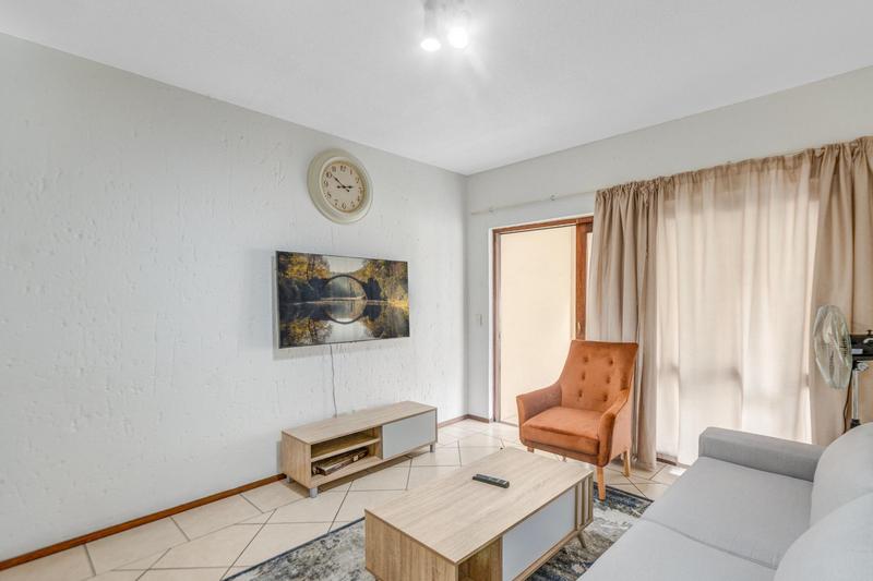 1 Bedroom Property for Sale in Lonehill Gauteng