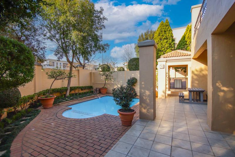 1 Bedroom Property for Sale in Lonehill Gauteng