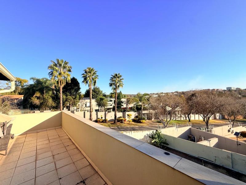 To Let 5 Bedroom Property for Rent in Woodmead Gauteng