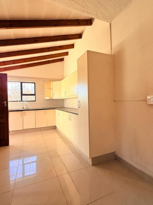 To Let 5 Bedroom Property for Rent in Woodmead Gauteng