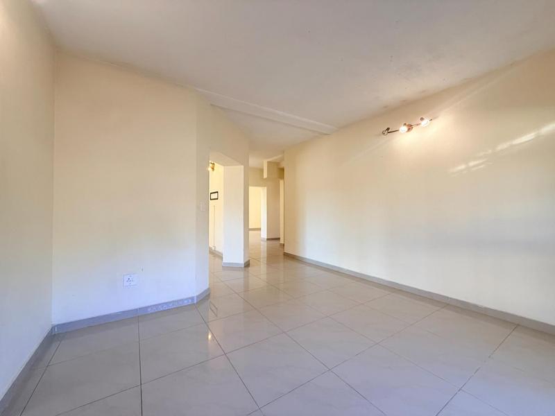 To Let 5 Bedroom Property for Rent in Woodmead Gauteng