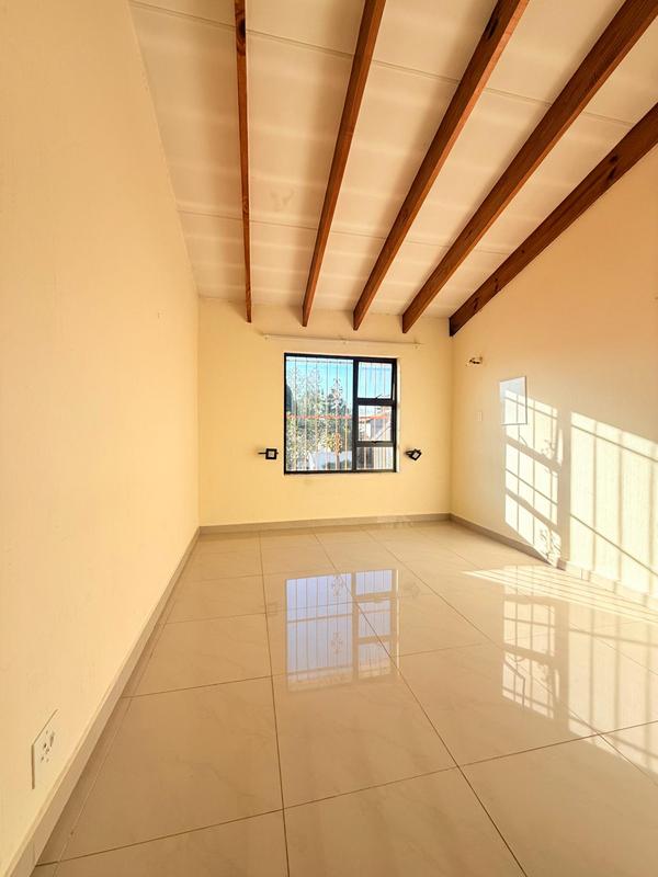 To Let 5 Bedroom Property for Rent in Woodmead Gauteng