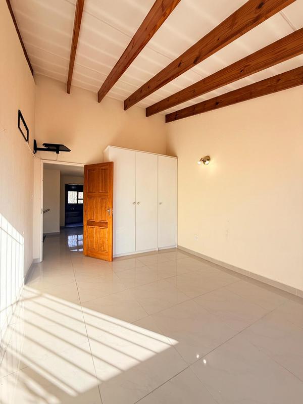 To Let 5 Bedroom Property for Rent in Woodmead Gauteng