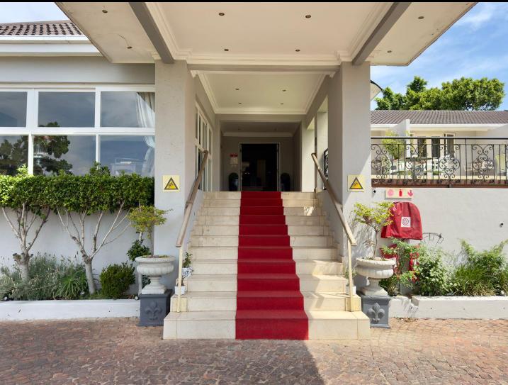 9 Bedroom Property for Sale in Groenkloof Gauteng