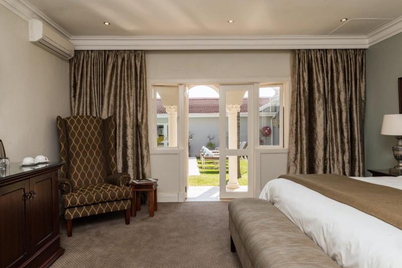 9 Bedroom Property for Sale in Groenkloof Gauteng