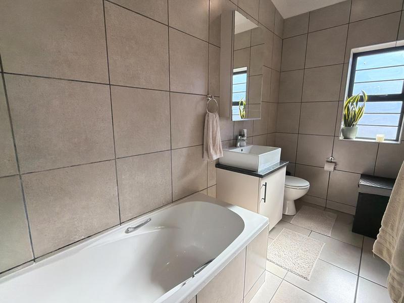 2 Bedroom Property for Sale in Ferndale Gauteng