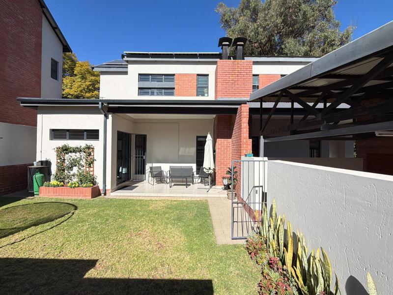 2 Bedroom Property for Sale in Ferndale Gauteng