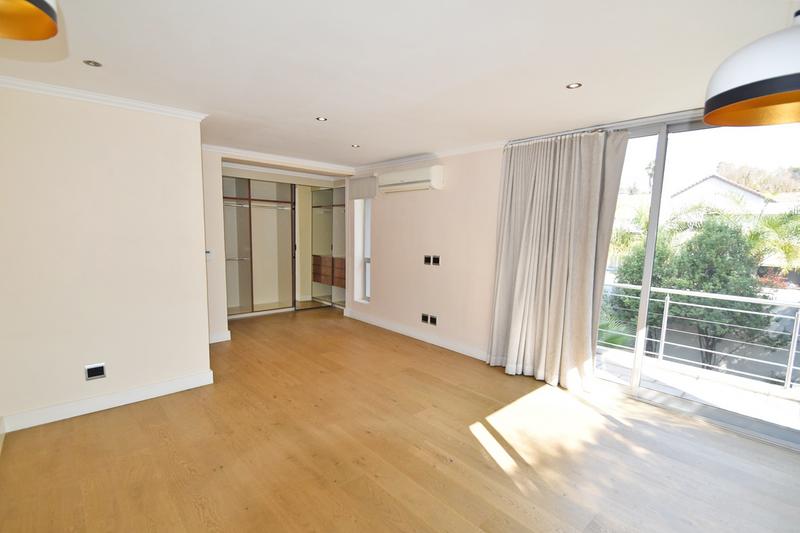 To Let 4 Bedroom Property for Rent in Sandown Gauteng
