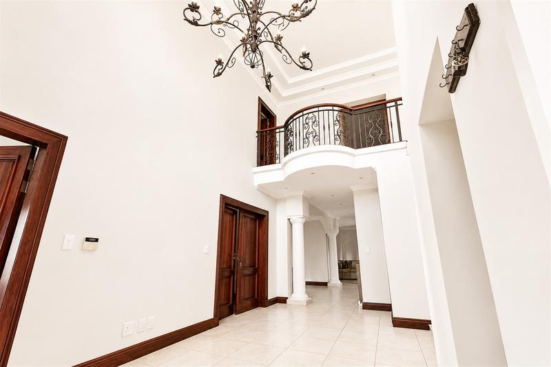 To Let 4 Bedroom Property for Rent in Sandown Gauteng