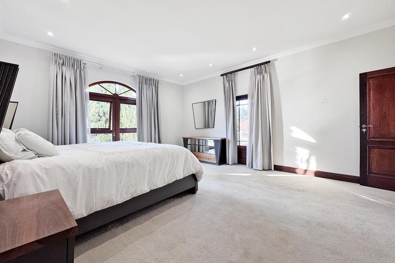 To Let 4 Bedroom Property for Rent in Sandown Gauteng