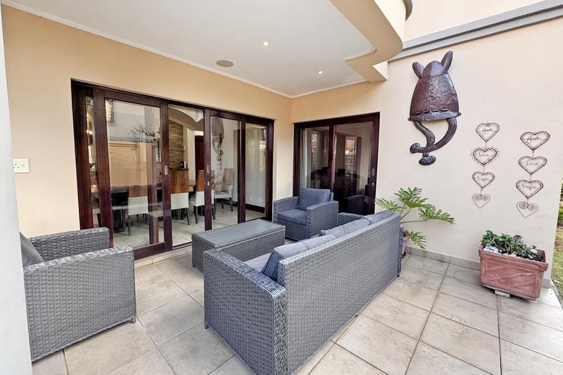To Let 4 Bedroom Property for Rent in Sandown Gauteng