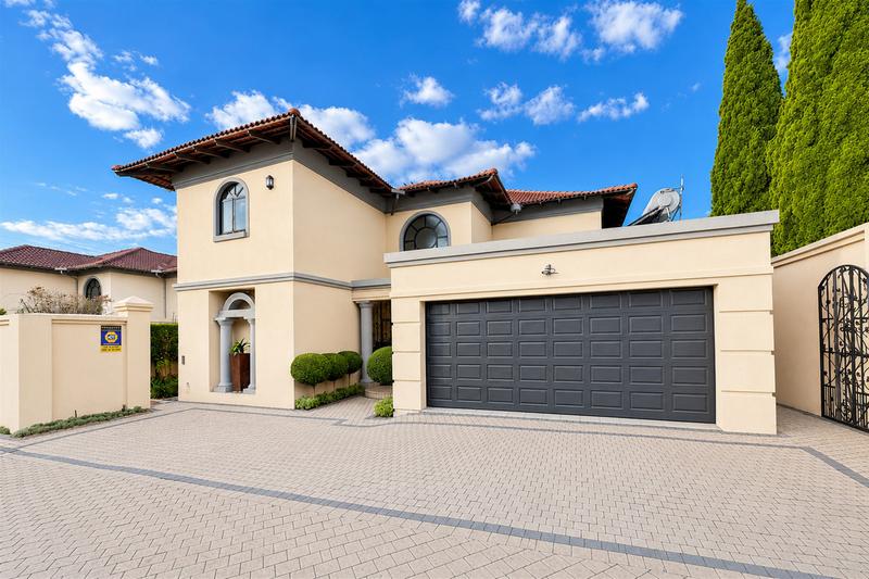 To Let 4 Bedroom Property for Rent in Sandown Gauteng