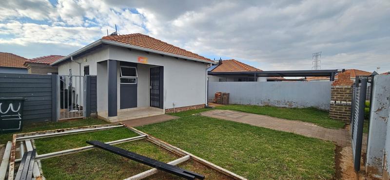 3 Bedroom Property for Sale in Kirkney Gauteng