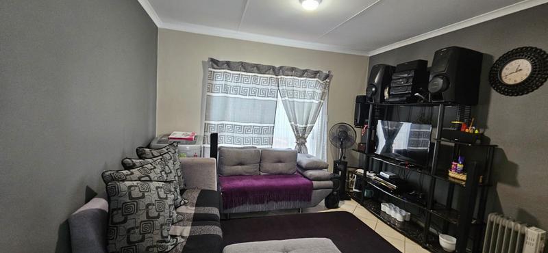 3 Bedroom Property for Sale in Kirkney Gauteng