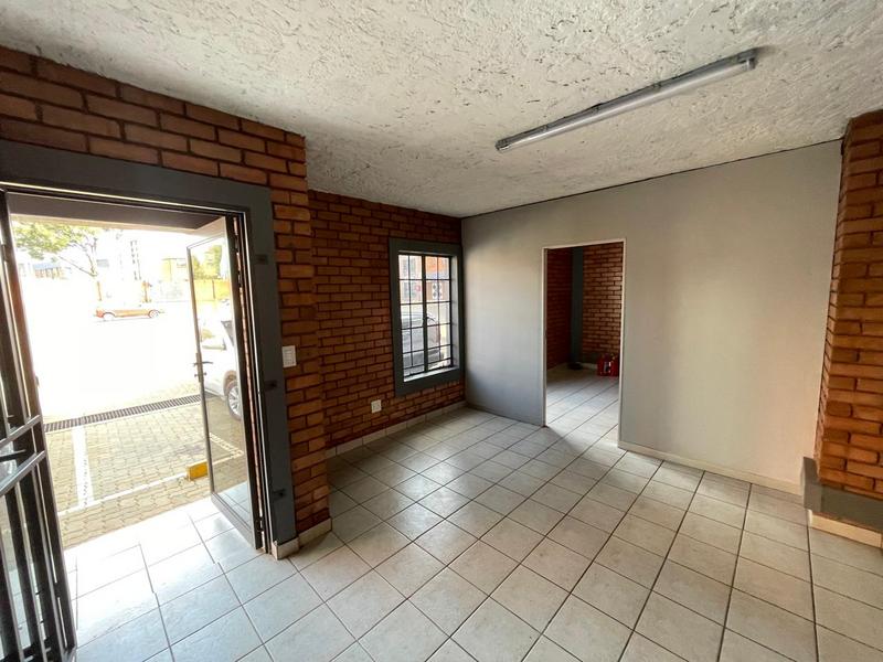 To Let Commercial Property for Rent in Hennopspark Gauteng