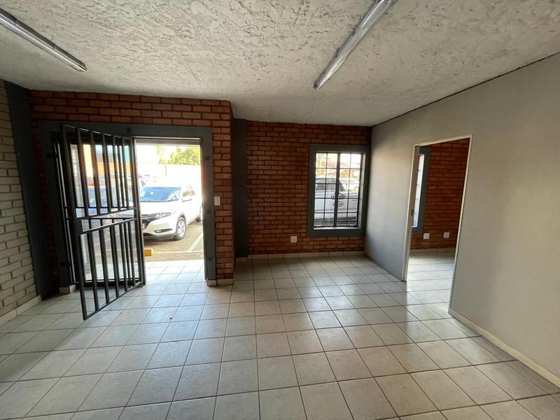 To Let Commercial Property for Rent in Hennopspark Gauteng