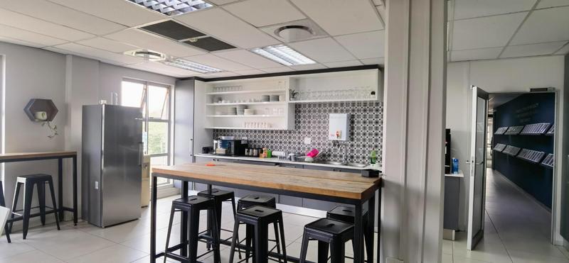 To Let Commercial Property for Rent in Menlo Park Gauteng
