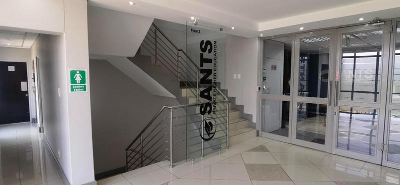 To Let Commercial Property for Rent in Menlo Park Gauteng