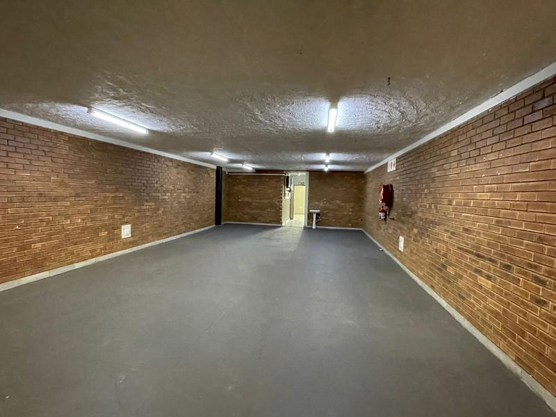 To Let Commercial Property for Rent in Hennopspark Gauteng