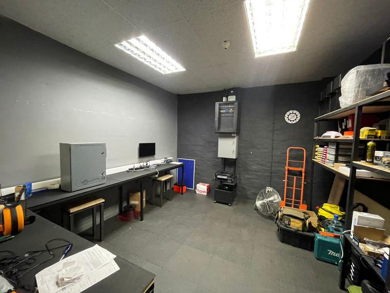To Let Commercial Property for Rent in Hennopspark Gauteng