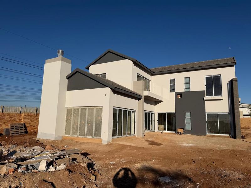 4 Bedroom Property for Sale in Midstream Heights Gauteng