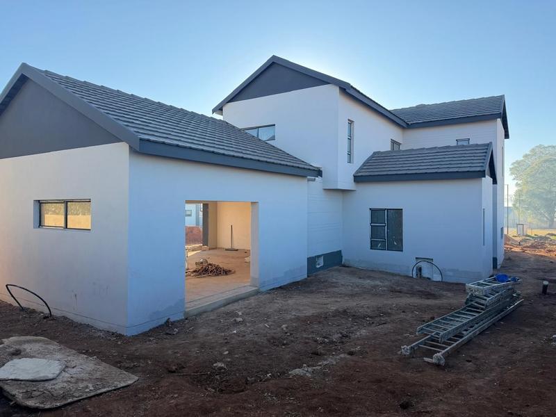 4 Bedroom Property for Sale in Midstream Heights Gauteng