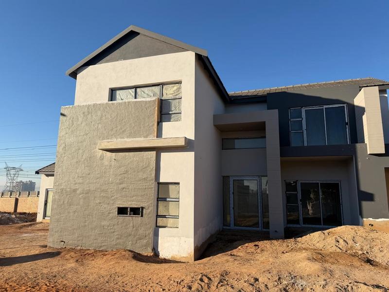 4 Bedroom Property for Sale in Midstream Heights Gauteng