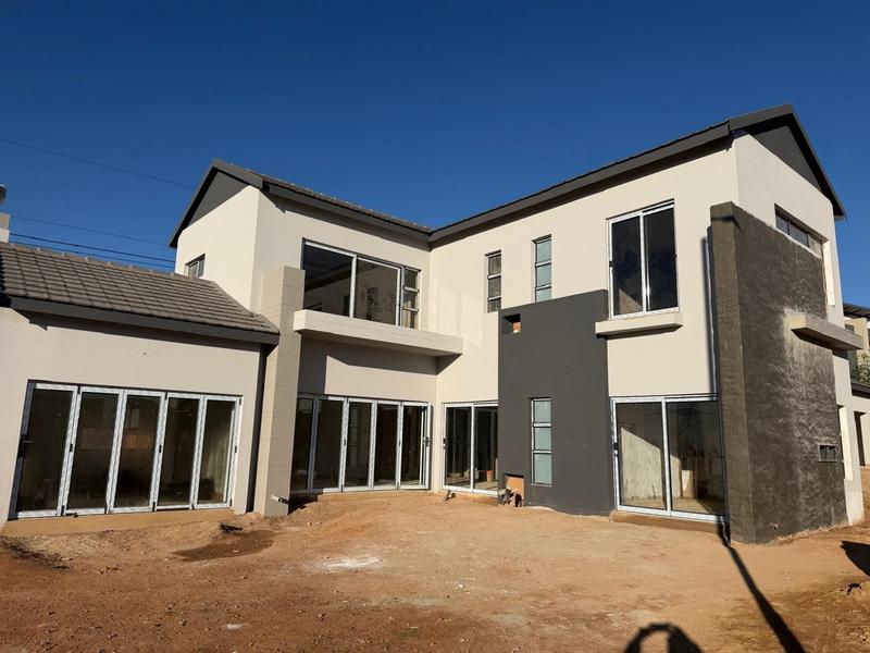 4 Bedroom Property for Sale in Midstream Heights Gauteng