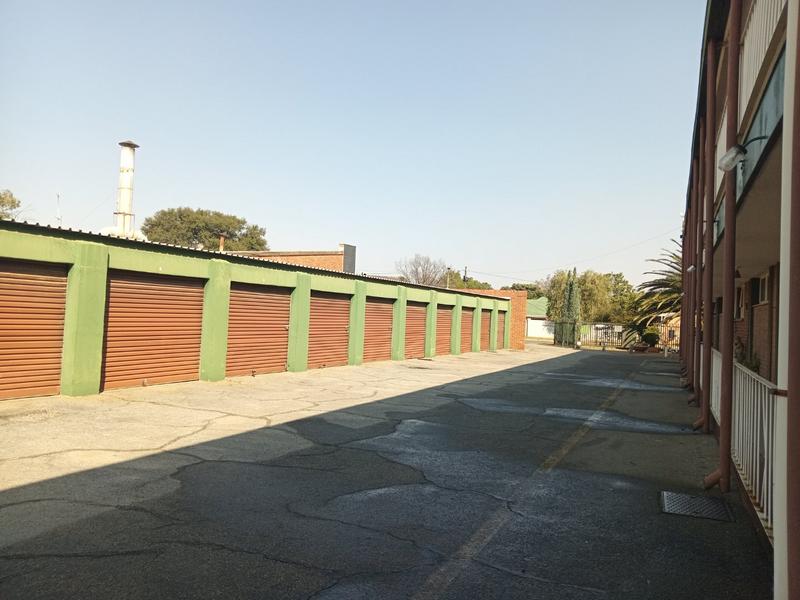 2 Bedroom Property for Sale in Greenhills Gauteng